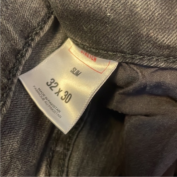 Express men's slim skinny black distressed jeans
32 × 30 denim pants - Picture 4 of 6